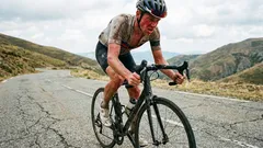 Warum viele Menschen beim Radfahren so schnell ermüden und wie das richtige Tempo die Ausdauer deutlich verbessert.