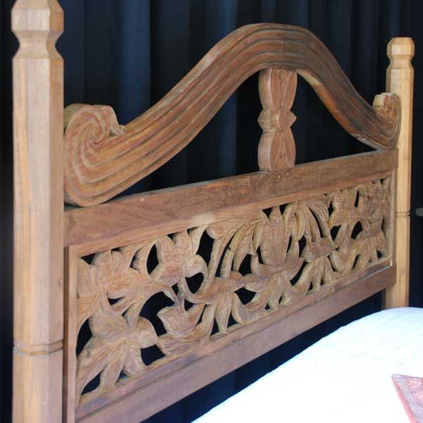 Romance Topless Natural